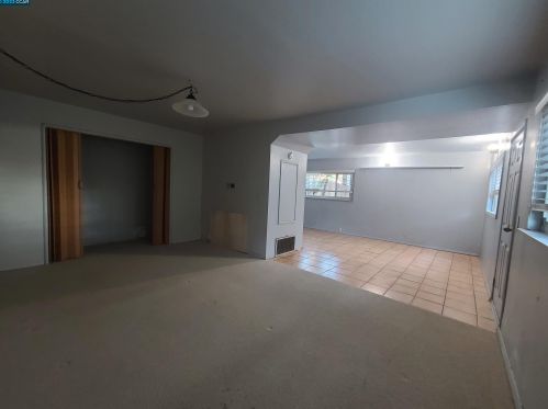 6178 Bernhard Ave, Richmond CA  94805-1236 exterior