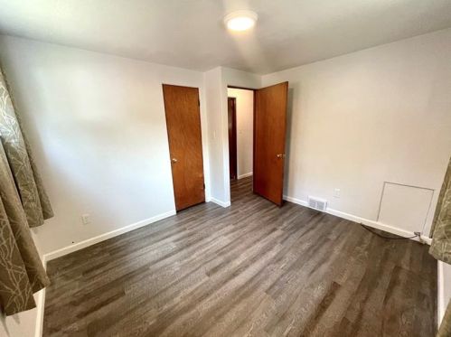 228 Calvert St, Bridgeville PA  15017-1916 exterior