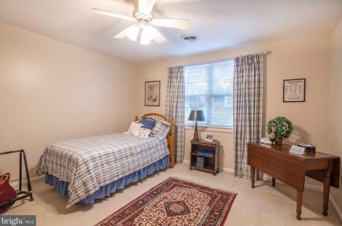 160 Manor Dr, Edinburg VA  22824-3579 exterior