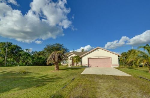 16701 Yorkshire Dr, Town Of Loxahatchee Groves, FL 33470-3764