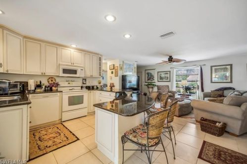 110 Ibis St, Fort Myers Beach FL  33931-4516 exterior