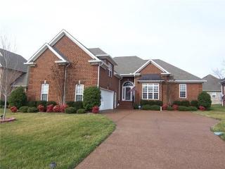 111 Saratoga Blvd, Hendersonville, TN 37075-4588