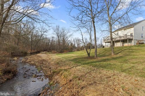 323 Ross Ln, Collegeville, PA 19426-1877