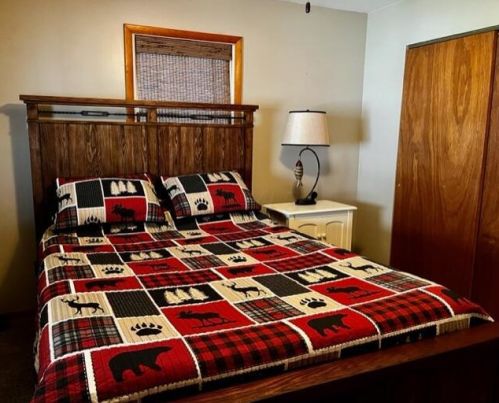 24480 Bushby Rd, Laurelville OH  43152-9712 exterior