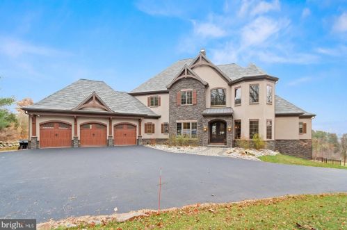 360 Fishing Creek Valley Rd, Harrisburg, PA 17112-9362