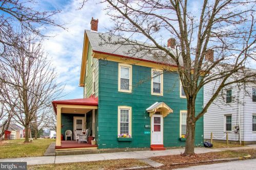 144 Main St, Shrewsbury, PA 17361-1328