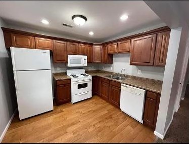 605 Elm St, Valpo IN  46383-3623 exterior