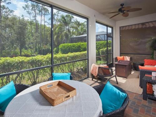 9367 Isla Bella Cir, Bonita Springs FL  34135-7274 exterior