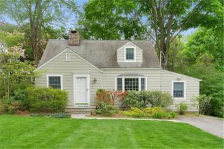 30 Salem Rd, Chappaqua, NY 10514-3532