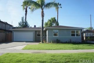 916 Acacia Ave, Orange, CA 92868-2518