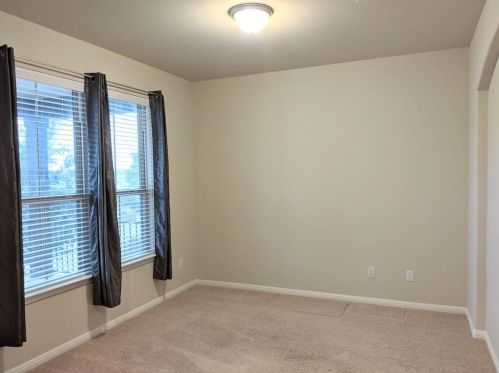 253 Santa Maria St, Georgetown TX  78628-7082 exterior