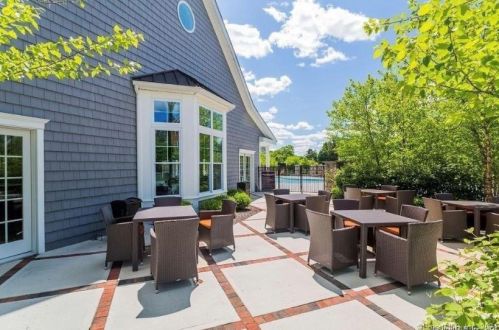 305 Copper Square Dr, Bethel CT  06801 exterior