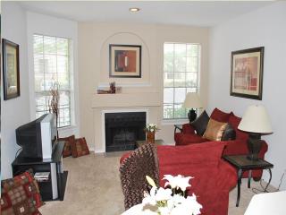 9000 Poppy Dr, Dallas TX  75218-4611 exterior