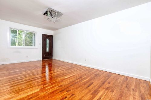 160-06 Baisley Blvd, Jamaica, NY 11434-2803