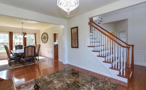 105 Warren Dr, Wrentham, MA 02093-1194