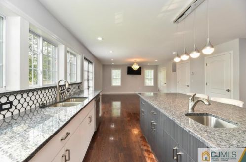 703 Tremont Ave, South Plainfield NJ  07080-3993 exterior