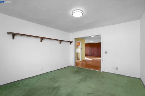 1249 Inglewood St, Hayward CA 94544-3716 exterior