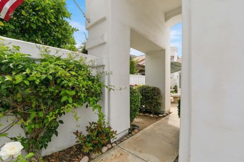 4568 Cordoba Way, Oceanside CA  92056-5102 exterior