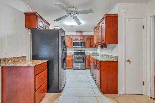50 Oaklawn Sq, Defuniak Springs FL  32435-4814 exterior
