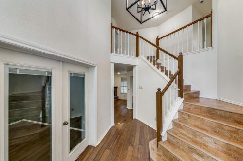 1716 Savage Dr, Plano TX  75023-1833 exterior