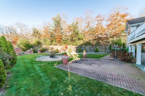 467 Robin Hollow Rd, West Greenwich RI  02817-2118 exterior