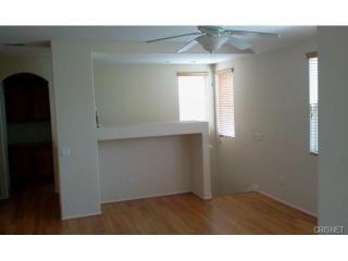 25426 Wharton Dr, Santa Clarita CA  91381-1725 exterior