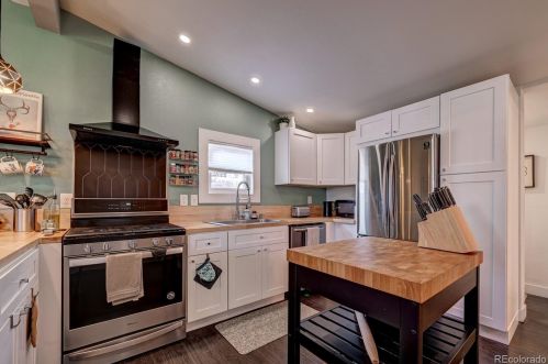 3366 Pearl St, Englewood CO  80113-2714 exterior