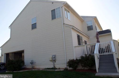 104 Alpine Dr, Leesburg VA  20175-6137 exterior