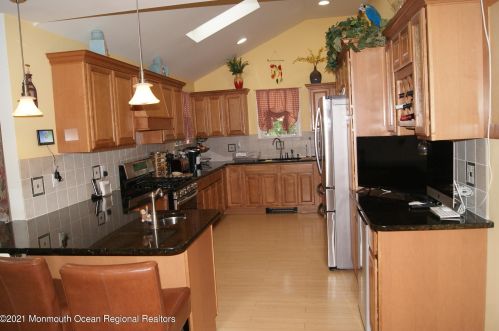 15 Van Ness Dr, Bricktown NJ  08723-5730 exterior