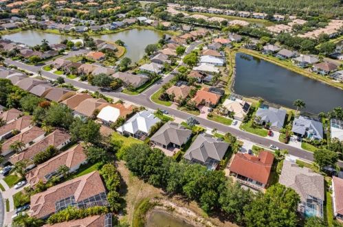 7566 Citrus Hill Ln, Naples FL  34109-0600 exterior