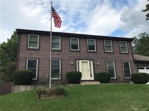 1332 Kirkley Hall Dr, Miamisburg, OH 45342-2076