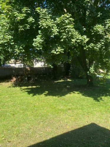 105 Pollett St, Cumberland RI  02864-7019 exterior