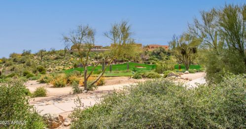 15641 Cactus Dr, Scottsdale AZ 85268-3166 exterior