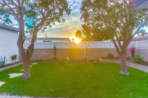 3862 Martha St, San Diego CA  92117-1817 exterior