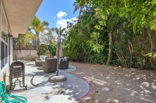 4373 Corte De La Fonda, San Diego CA  92130-2126 exterior