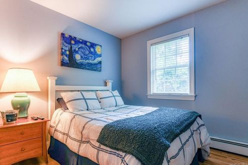 70 Iron Mountain Rd, Warwick NY  10990-3307 exterior