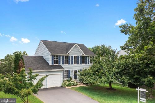 35855 Bentridge Ct, Round Hill, VA 20141-2498