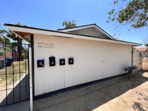 235 Dr Martin Luther King Jr Blvd, Bakersfield, CA 93307-1897