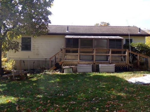 309 Front Ave, Bangor, PA 18013-1217