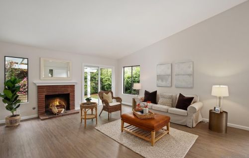 2055 Cottage Way, Vista, CA 92081-8907