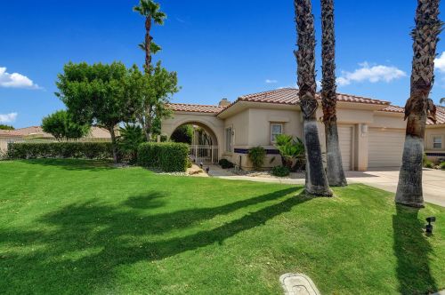 88 Kavenish Dr, Rancho Mirage CA  92270-3247 exterior