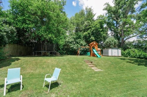 6 Damon Rd, Cincinnati OH 45218-1034 exterior