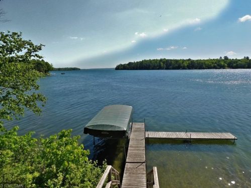 3650 Bungey Bay Dr, Hackensack, MN 56452-2241