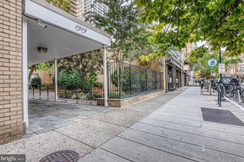 1919 Chestnut St, Philadelphia PA  19103-3401 exterior