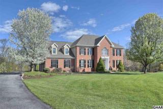 5 Bull Run Ct, Navy Sup Dpt, PA 17050-8233