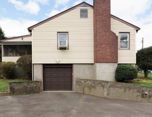 36 Harned Pl, Bridgeport, CT 06611-2015