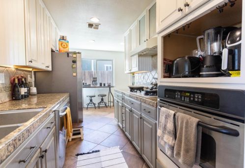 7808 Highland Ave, Citrus Heights CA  95610-4512 exterior