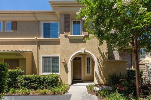 23860 Toscana Dr, Santa Clarita CA  91354-3015 exterior