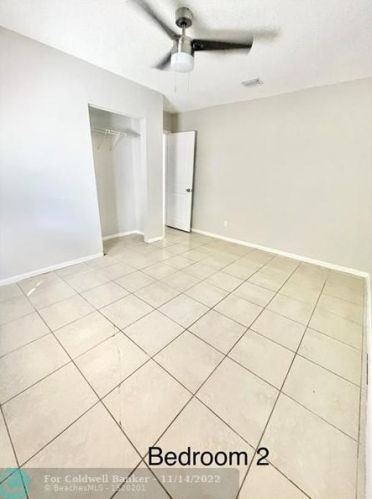 37 6th Ave, Dania Beach FL  33004-3262 exterior