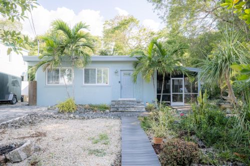 349 Mahogany Dr, Key Largo FL  33037-4518 exterior
